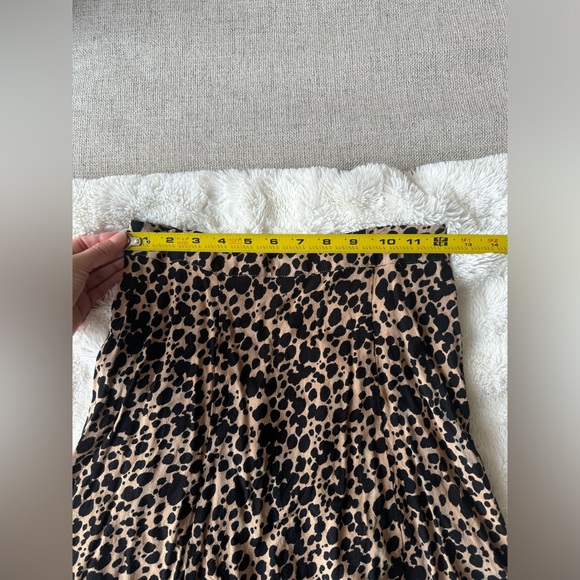 Reformation Cheetah Skirt - Picture 7 of 9
